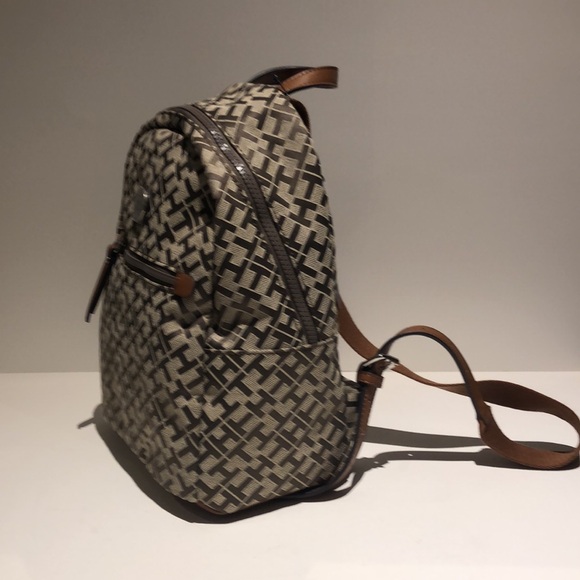 Tommy Hilfiger Casual Backpack Bag Brand New w/ Tags - Picture 2 of 7